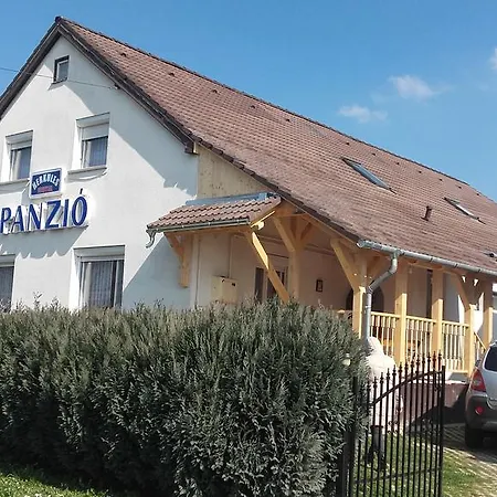 Herkules Panzio Πανσιόν 3*